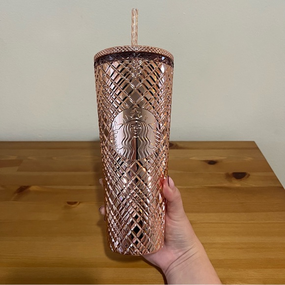 NWT Venti Rose Gold Starbucks Cup ✨ - Picture 1 of 4